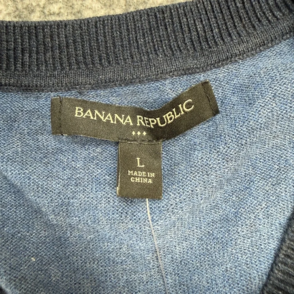 Banana Republic Sweater Vest Men Large Blue Knit V-Neck Lightweight Pullover NEW